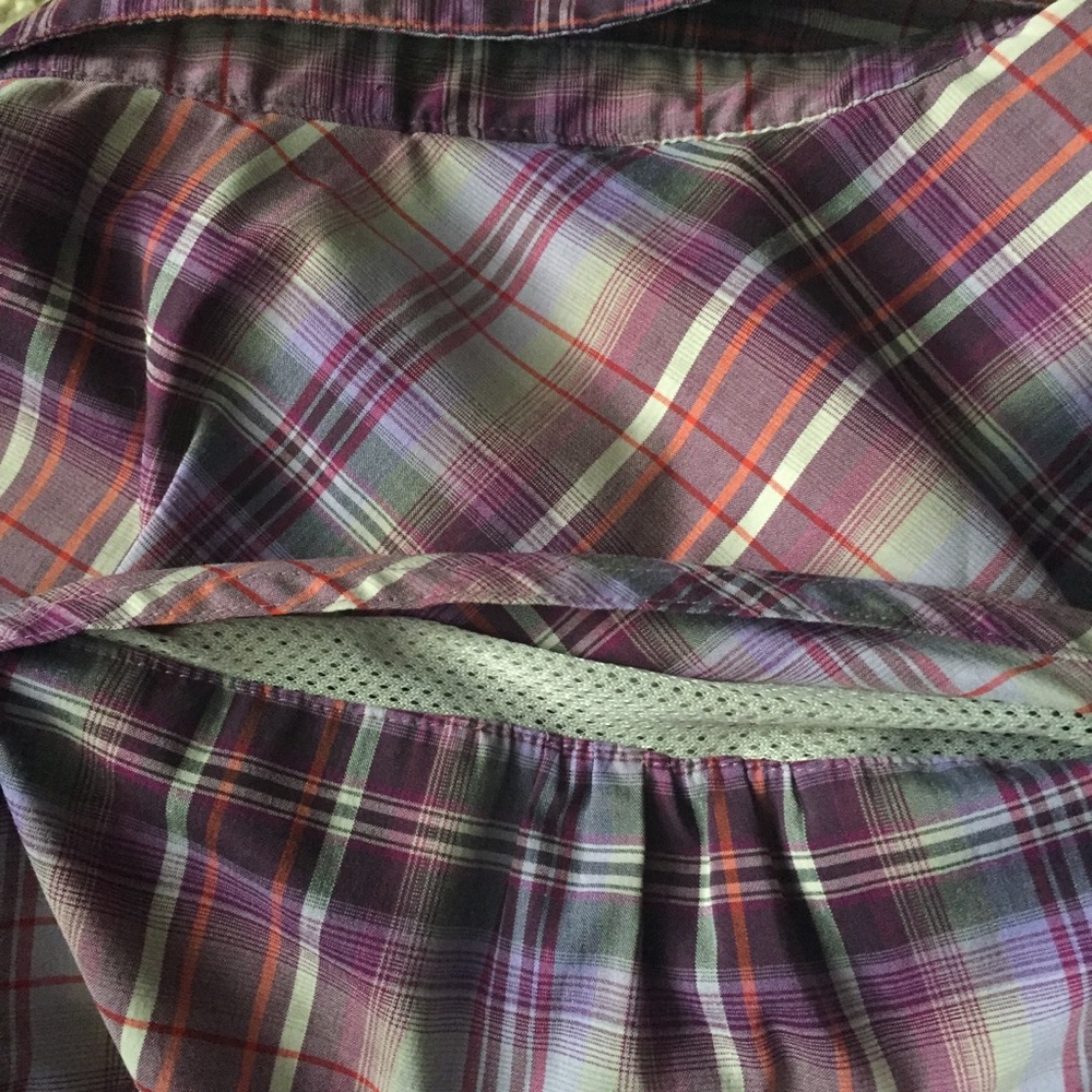 EASTERN MOUNTAIN SPORTS Plaid Button Down Shirt - Picture 10 of 12